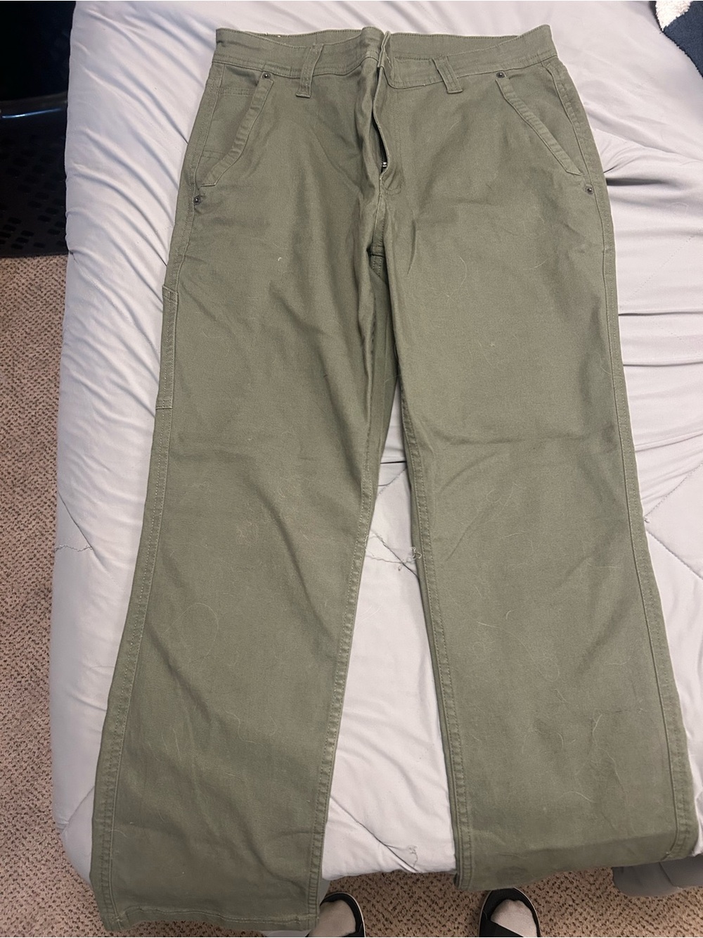 Eddie Bauer (never worn) Olive Green Cargo Pants